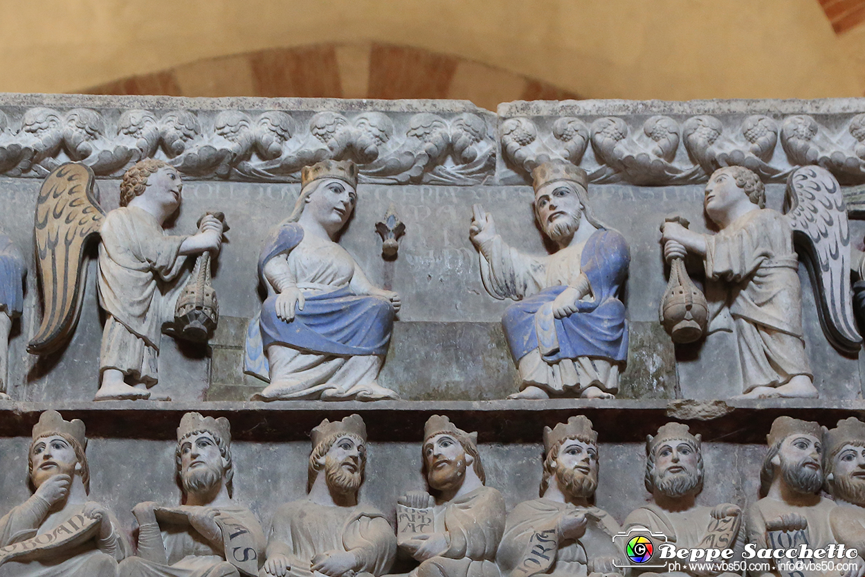 VBS_7343 - Abbazia di Vezzolano - Presepe artistico di Anna Rosa Nicola.jpg